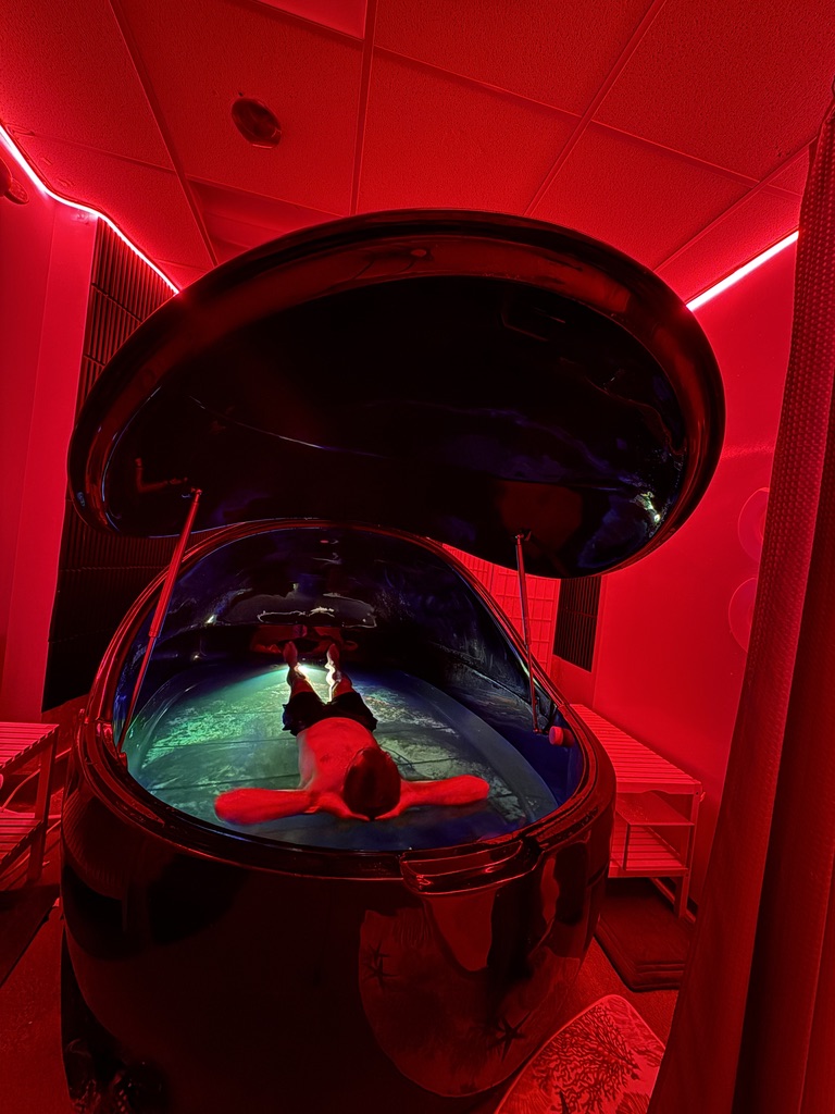 The Depths XL float tank
