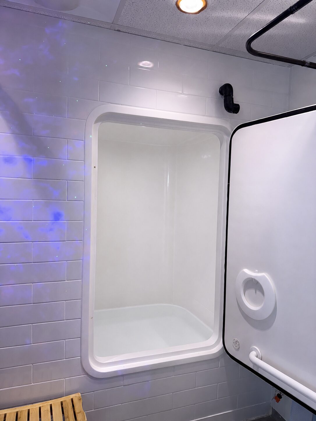 Summer Sky float tank